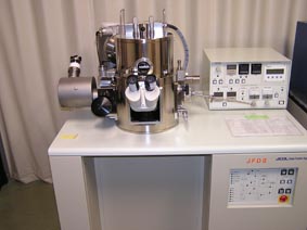 凍結割断レプリカ作製装置